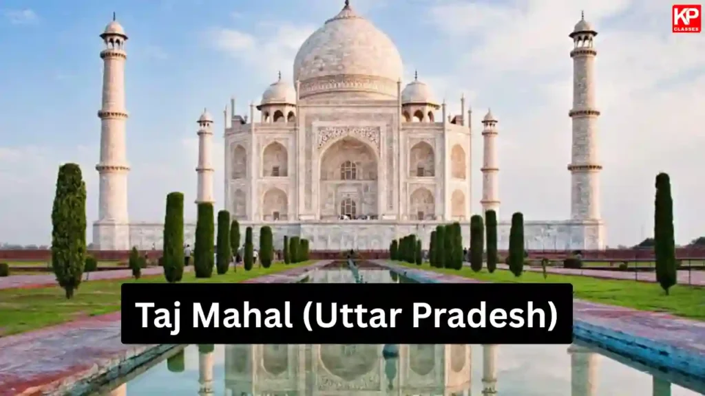 Taj Mahal UNESCO World Heritage Site in Uttar Pradesh